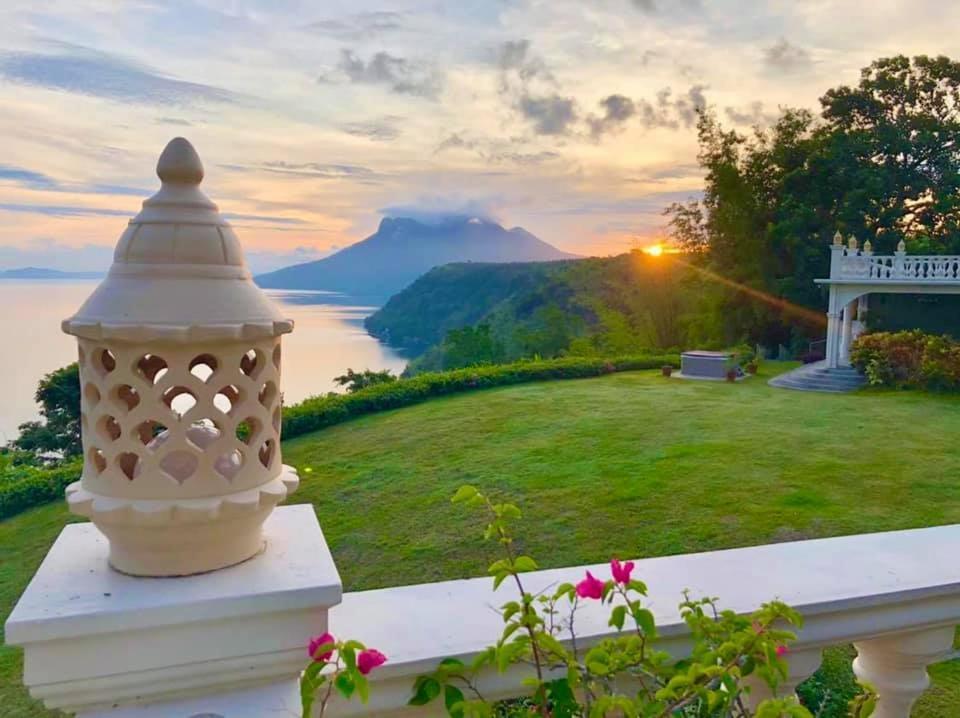 Ataalaya Farmhouse Batangas Екстер'єр фото