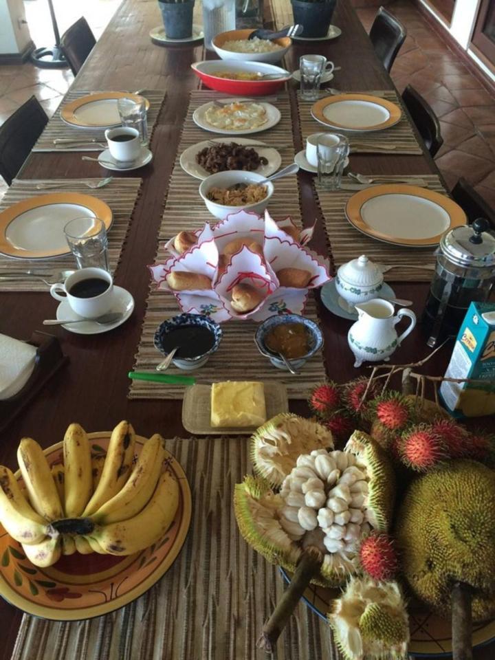 Ataalaya Farmhouse Batangas Екстер'єр фото