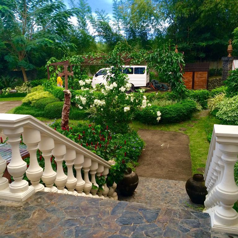 Ataalaya Farmhouse Batangas Екстер'єр фото