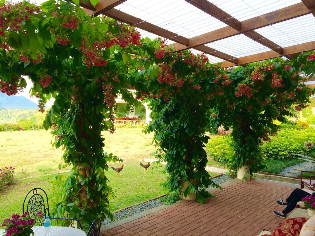 Ataalaya Farmhouse Batangas Екстер'єр фото
